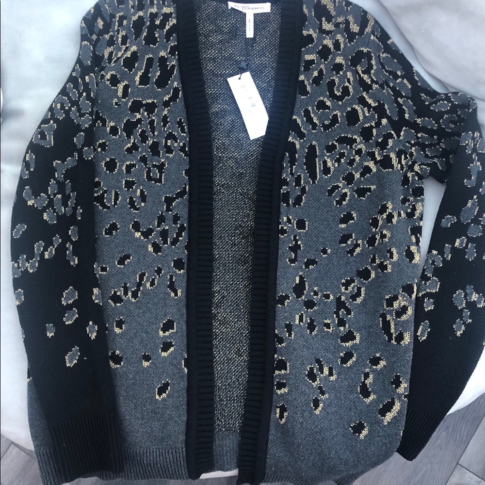 NWT BCBG cardigan